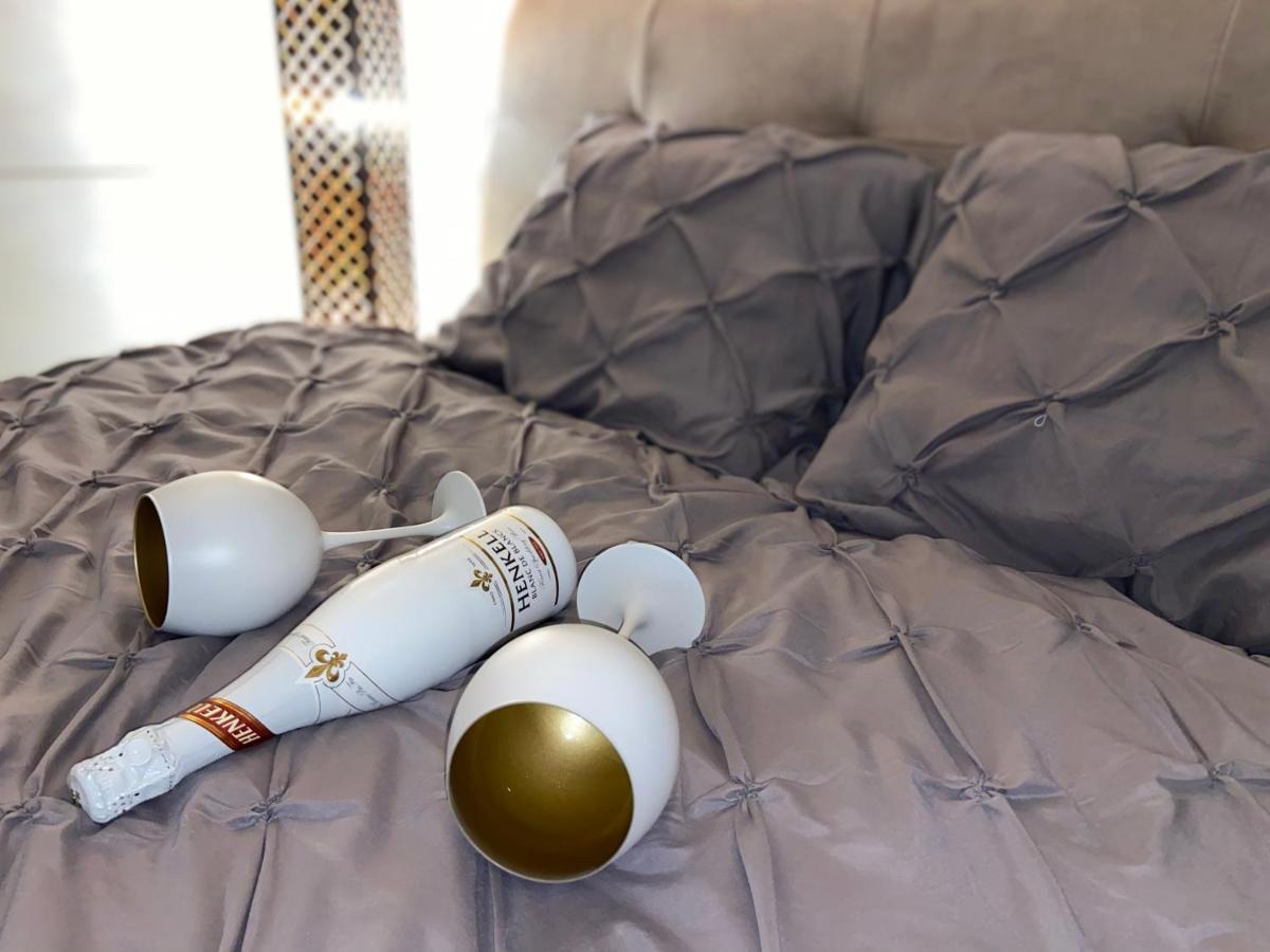 Gold Luxury Апартамент